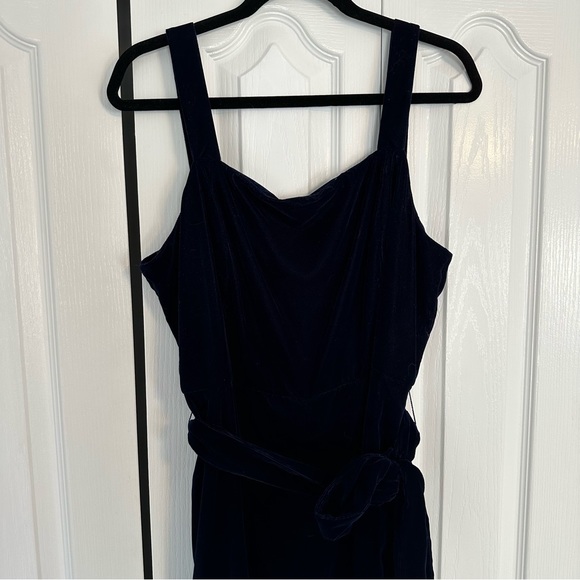 NWT GAP Navy Velvet Culotte Jumpsuit w/ Tie Waist - Picture 2 of 3